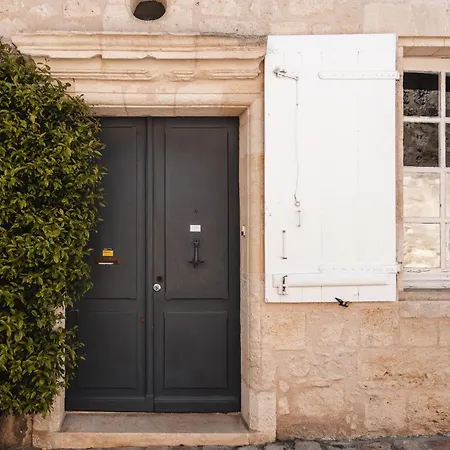 Bed & Breakfast Logis-des-cordeliers 3*