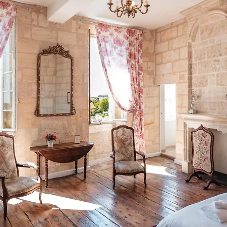 Logis-des-cordeliers Couette-café 3*