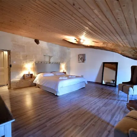 Logis-des-cordeliers Bed and breakfast