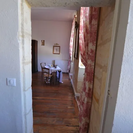 فندق مبيت وإفطار Logis-des-cordeliers 3*