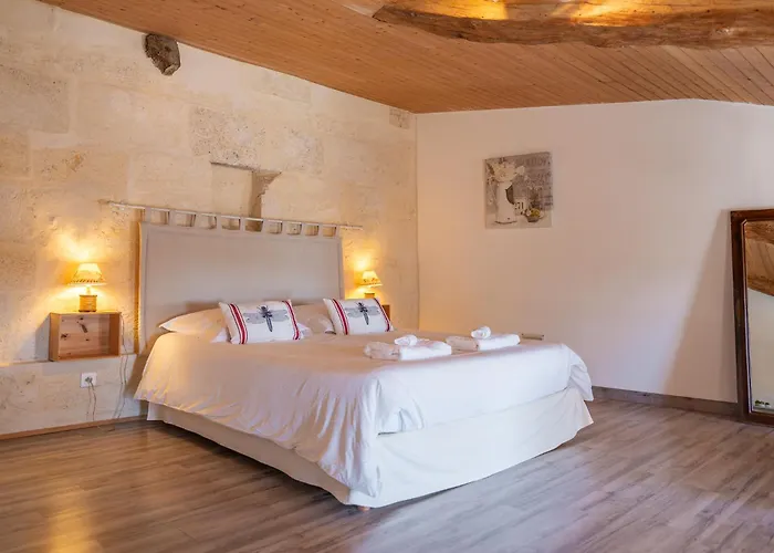 Logis-des-cordeliers Bed and breakfast 3*