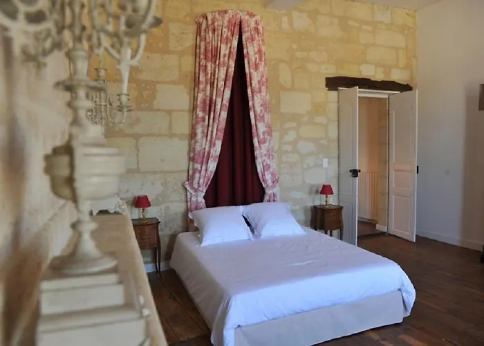 Bed & Breakfast Logis-des-cordeliers 3*