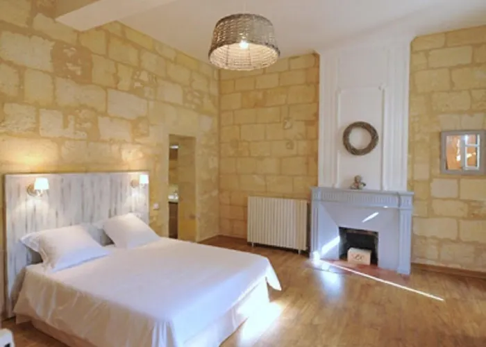 Logis-des-cordeliers Bed & Breakfast 3*