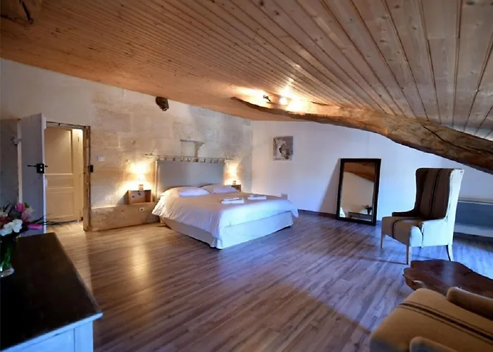 Logis-des-cordeliers Bed & Breakfast