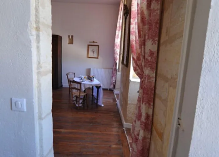 Bed & Breakfast Logis-des-cordeliers 3*