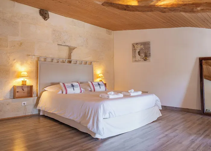 Logis-des-cordeliers Bed and breakfast 3*