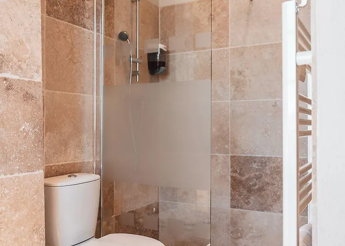 Logis-des-cordeliers Bed and breakfast