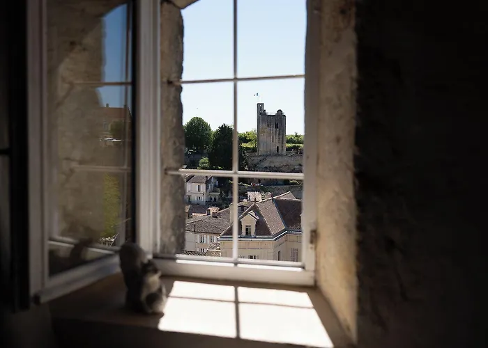 Bed and breakfast Logis-des-cordeliers 3*